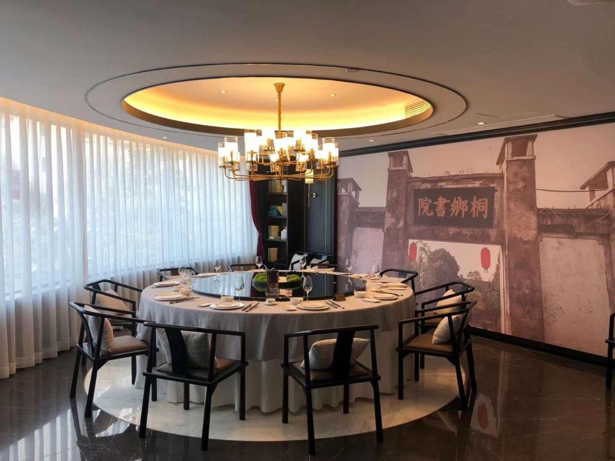 Oriental Hotel Tong Xiang Jiaxing Eksteriør billede